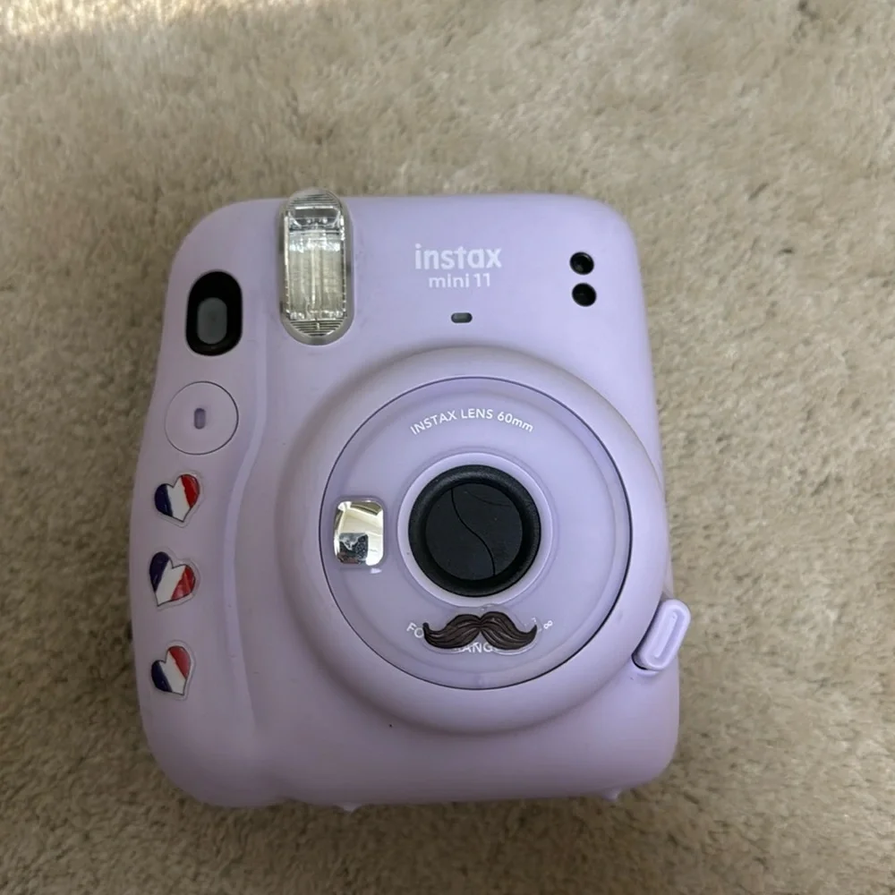 Fuji Instax mini 11 camera